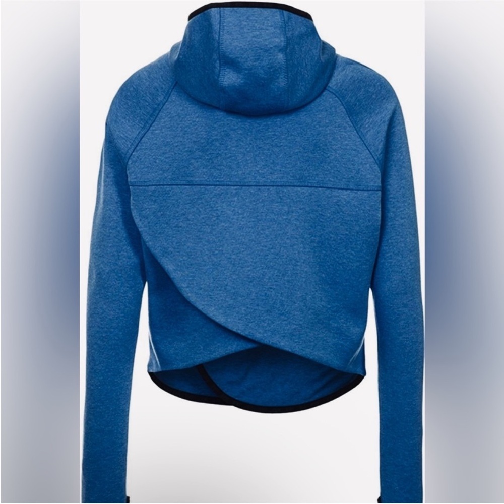 Nike Tech Fleece Butterfly Women's Angle Full-Zip Hoodie  size Large